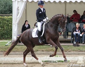 Helen Langehanenberg on Damon's Delorange :: Photo © ll-foto.de