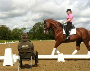 Ferdi Eilberg assesses Rosemary Gaffney on Aldham Mill Dubloon (by Donnerhall x Akzent II) :: Photo © Angel Strickland Fahy