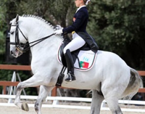 Portuguese Maria Moura Caetano on Xiripiti