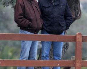 Jan Bemelmans and Johann Hinnemann chatting near the show ring