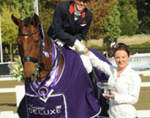 Laura Bechtolsheimer and Andrett H win the Grand Prix at the 2011 British Championships