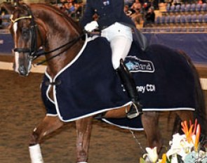 Rachael Sanna and Jaybee Alabaster win big at the 2011 CDI Sydney :: Photo © Franz Venhaus