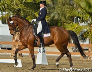 Kathleen Raine and Breanna in winning mood at the 2011 CDN Thermal :: Photo © Sheryl L Ross