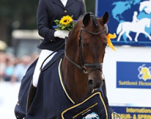 Senta Kirchhoff and Soulmate win the 6-year old consolation finals :: Photo © Astrid Appels