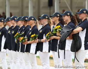 The Verden prize giving girls :: Photo © Astrid Appels