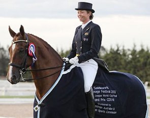 Rachael Sanna and Jaybee Alabaster win the 2011 Pacific League World Cup Finals :: Photo © Derek 'o Leary