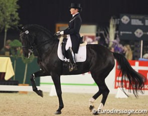 Wilma Wernsen on the 14-year old KWPN mare Oklarette (by Ferro)