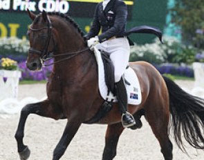 Australian Lyndal Oatley on Sandro Boy (by Sandro Hit)