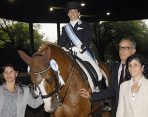 Florencia Manfredi and Rec Gauchito win the 2012 Argentinian Grand Prix Championships