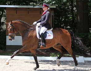 Lena Feistkorn on Herzensfürst at the BuCha qualifier in Berlin :: Photo © LL-foto.de