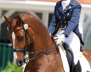 Helene Legallais on Unique at the 2012 CDI Compiegne :: Photo © Astrid Appels