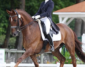 Laurence Vanommeslaghe and Avec Plaisir at the 2012 CDI Compiegne :: Photo © Astrid Appels