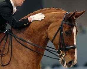 Canadian Alexandria Lampe-Wilson on De La Vega (by Davignon)