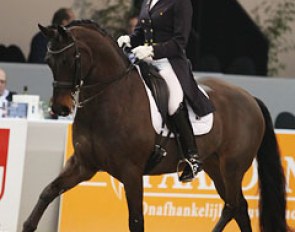 Kebie van der Heijden on the very elegant, light footed Ultiem (by Gribaldi)