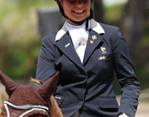 Caroline Faujour made an excellent recovery on Tim. The chestnut gelding was very spooky and explosive in the team test, but today was more composed despite him regularly sticking the tongue out