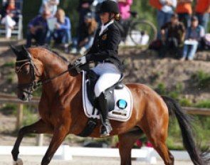 Belgian Jamina Gijsels on Oualidaluna. She is also in her last year at ponies. She rode a very interestingly composed freestyle, which was made by Jamina's high school teacher of music.