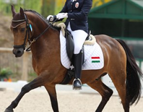 Esther Neel and Antares at the 2012 European Pony Championships in Fontainebleau :: Photo © Astrid Appels