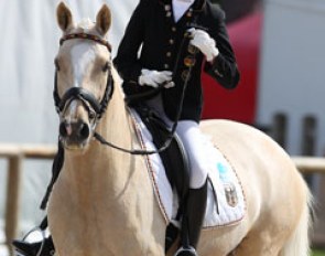 Semmieke Rothenberger finds out she has won kur gold
