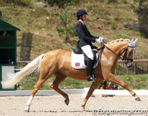 British Erin Williams found her form on Dynasty in the individual test. The mare was much more relaxed and composed. They became the best scoring Brits with their 10th place and 71.781% mark.