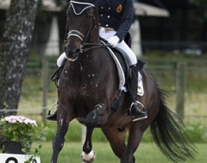 Alexa Fairchild on Totall Tip Top