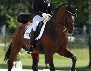 Hungarian Fanni Mali on Bradley Beach (by Baroncelli)