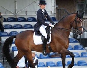Belgian Jorinde Verwimp and Tiamo (by Lester x Hemmingway) were the first to go in the junior kur. They rode to funky Bee Gees music which was a good way to start the day!