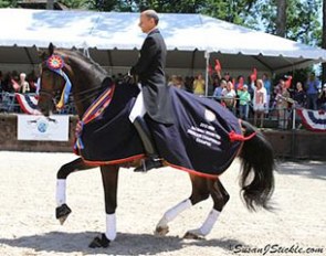 Steffen Peters and Legolas win the 2012 U.S. Grand Prix Dressage Championship in Gladstone, NJ :: Photo © Sue Stickle