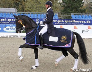 Patrik Kittel and Donna Unique win the Intermediaire I at the 2012 CDI Hagen :: Photo ll-foto.de