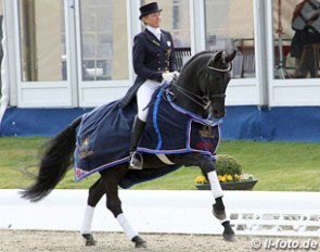 Ingrid Klimke and Dresden Mann win the Prix St Georges at the 2012 CDI Hagen :: Photo © LL-foto.de