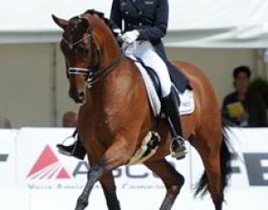Jessica Michel on Riwera de Hus