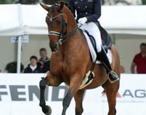 Jessica Michel on Riwera de Hus