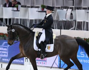 Kara Bosman on a typical Sandro Hit offspring, Solitaire (by Sandro Hit x Winrich)