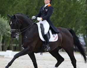 Anne Meulendijks and Ohio at the 2012 CDIO-PJYR Moorsele :: Photo © Astrid Appels