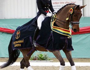 Charlotte Dujardin and Tatler winning the 2012 CDN Myerscough Grand Prix