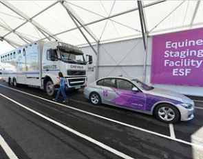The first horses arrive in Greenwich :: Photo © Kit Houghton