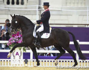 Carl Hester and Uthopia on flying form