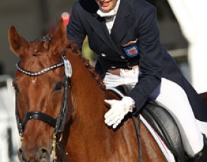 Isabelle Constantini pats Rimbeau