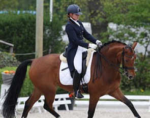 Belgian Carole Schepens and Velvet Dream