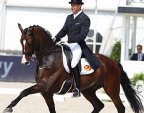 Patrick van der Meer and Uzzo