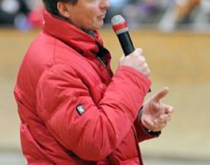 Peter Teeuwen, coach of the German pony jumping team, did a demonstration on seat variations
