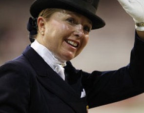 Shawna Harding finished 16th at the 2012 World Cup Finals. She performed a kur based on classic rock song