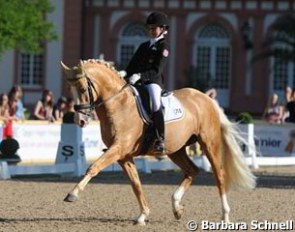 Semmieke Rothenberger on Deinhard B at the 2012 CDI Wiesbaden :: Photo © Barbara Schnell