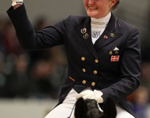 Sidsel Johansen waves to the crowds
