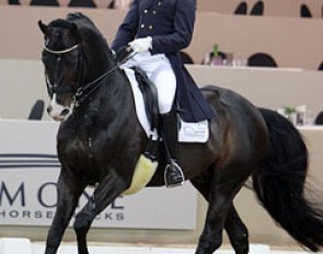 Bart Veeze on the Dutch warmblood Wonderboy DDH (by Welt Hit II)