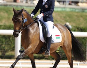 Hungarian Esther Neel on Antares