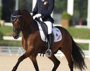 Joelle Peters on Haasendonck's Sultan