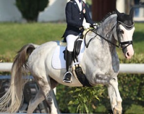 Hungarian Krisztina 'Kitti' Rapi on Simsalabim