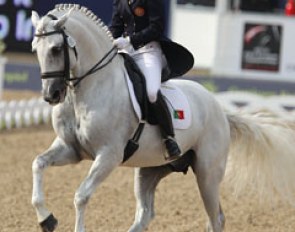 Maria Caetano on Xiripiti