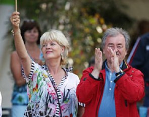 Florine Kienbaum's parents cheer