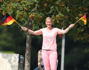 Jessica Krieg's mom Annika cheers for the German juniors